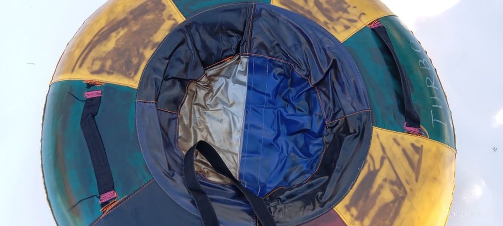 Тюбинг, ватрушка, надувные санки.