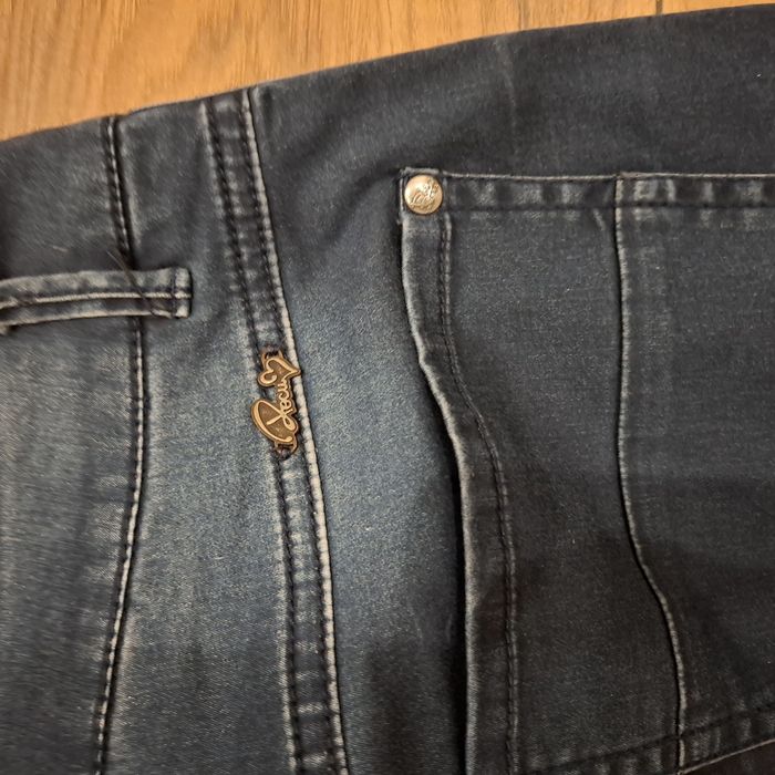 Дънки Роси по бг 44 номер