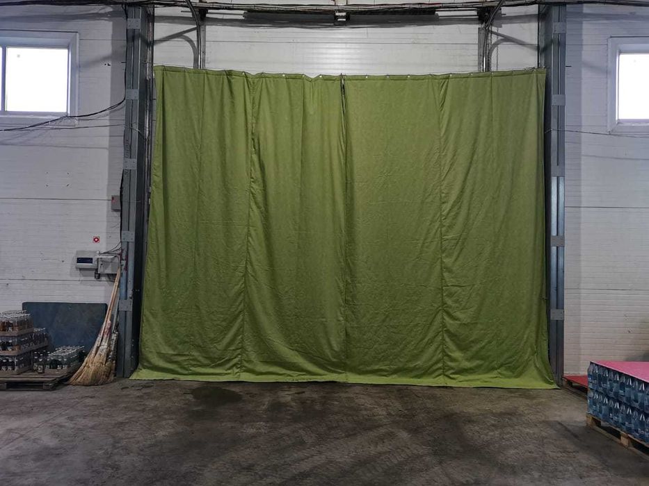 Плотный брезент-шторы для Ворот/ Ангаров/ Гаражей и т.д.