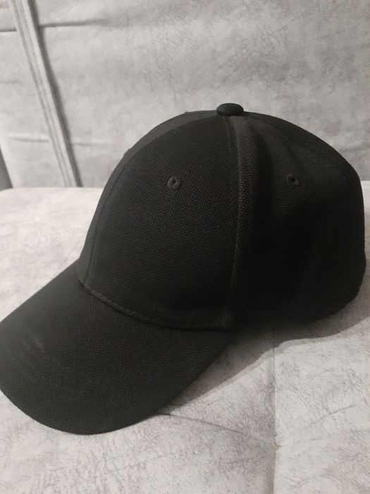 Продам кепки в хорошем состоянии