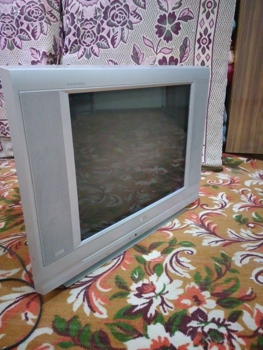 LG telvizor sotiladi