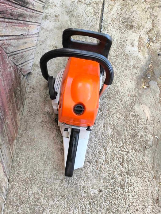 Бензинова резачка "Щил"