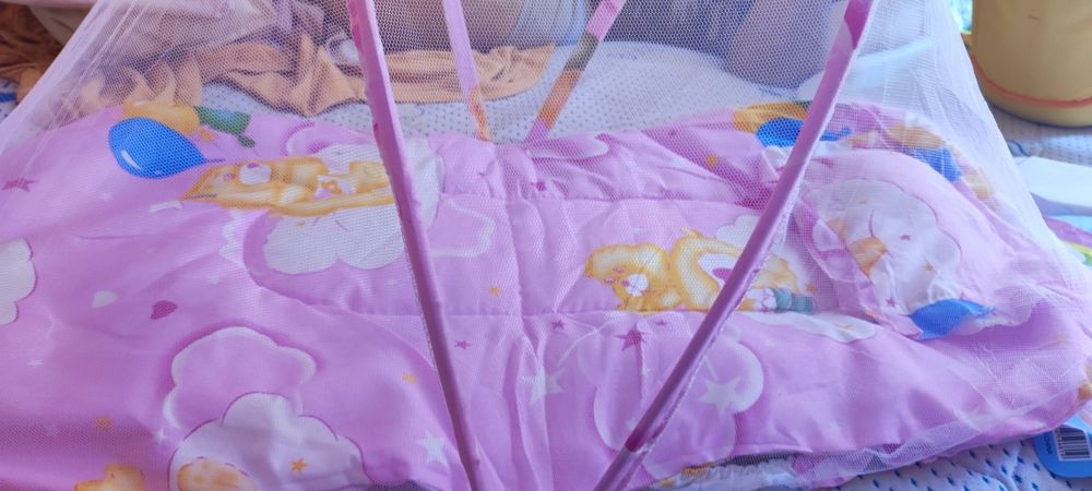 Палатка легло против комари за плаж