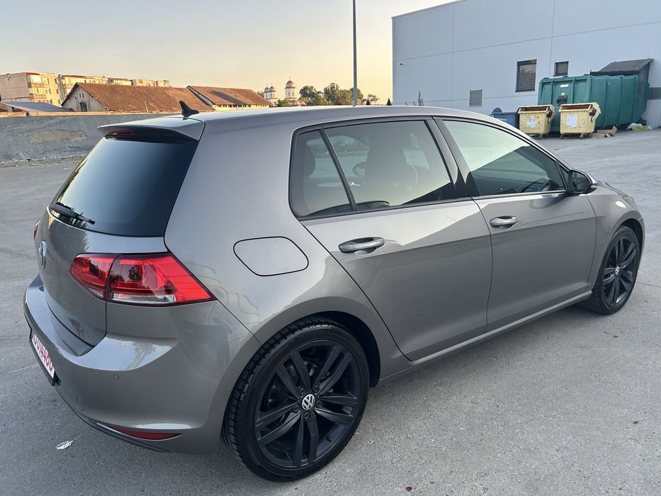 VW Golf 7 Highline, 2.0 TDI 150 CP, Xenon Adaptiv/ACC Distronic/Lane+Front Assist/Navi Mare/Jante Durban/Germania