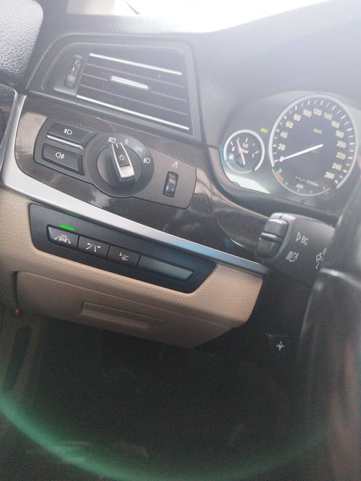 BMW Seria 5 F11 525d facelift (LCI) an 2014, motor 2.0 diesel – 218 CP