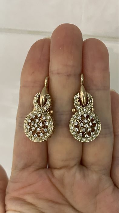 Золотые серьги.Золото 585
