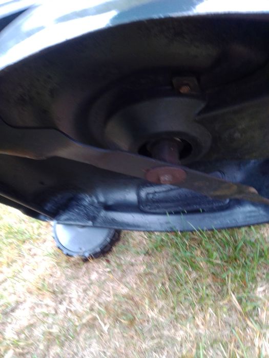 Vând mașină de tuns gazon din Germania