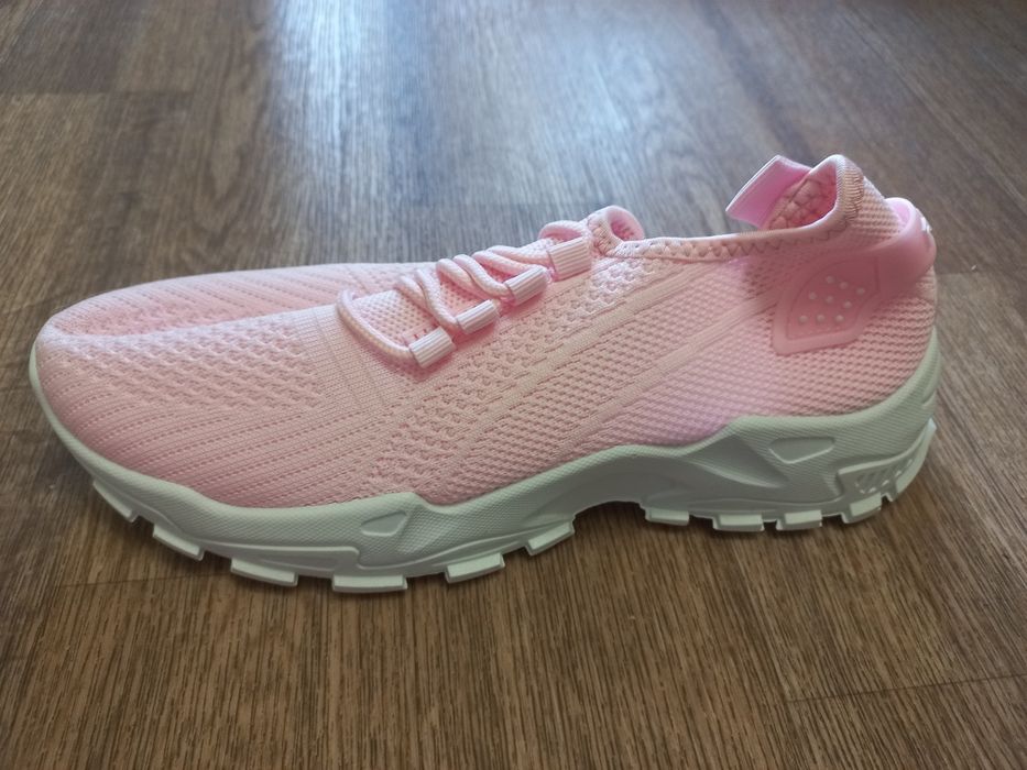 Женские Кроссовки