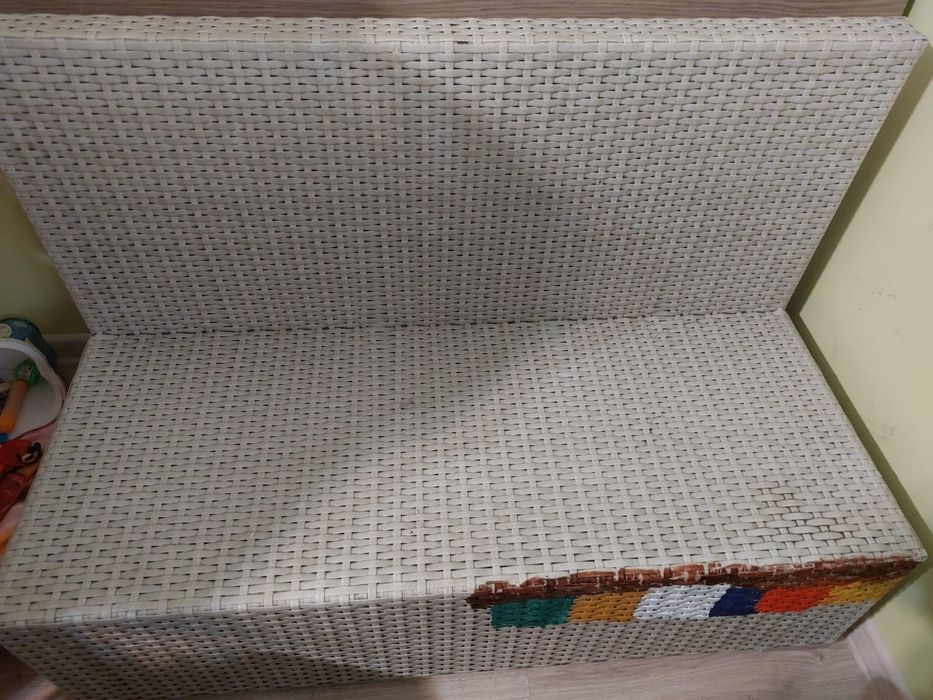 Диван из ротанга