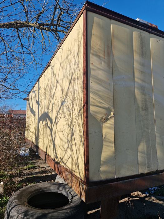 Фургон на колела