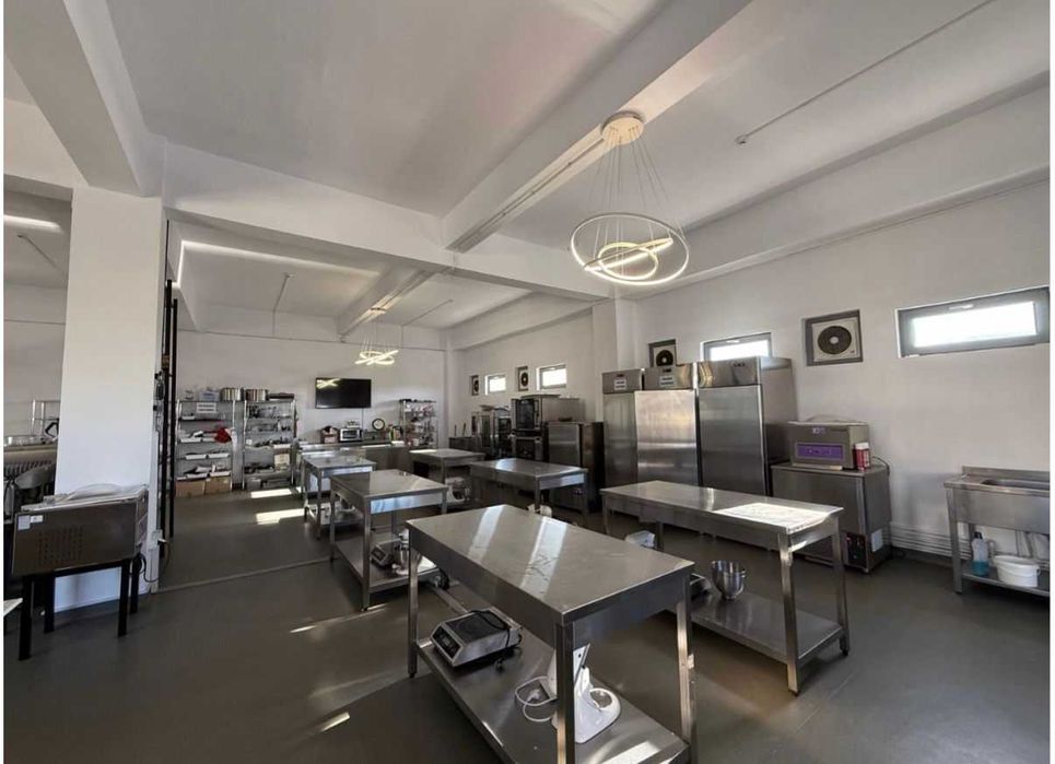 Bucătărie/Laborator HoReCa premium ~300 mp – Craiova (Brazda lui Novac) | 150.000 EUR