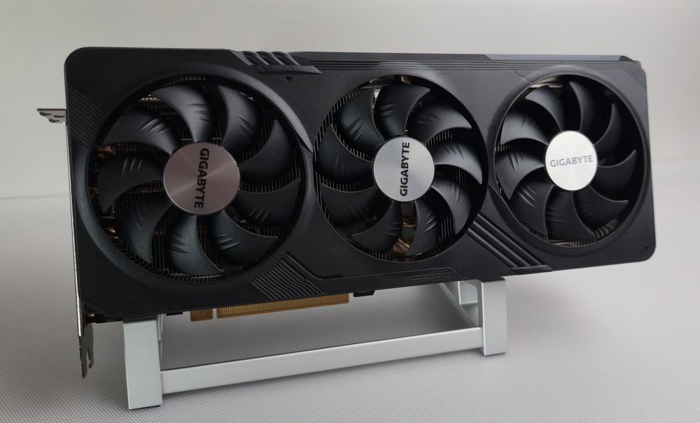Видео карта Gigabyte Gaming OC RX 7800 XT 16GB GDDR6 AMD Radeon