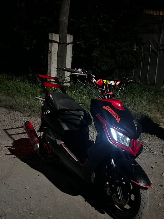Продам скутер м8