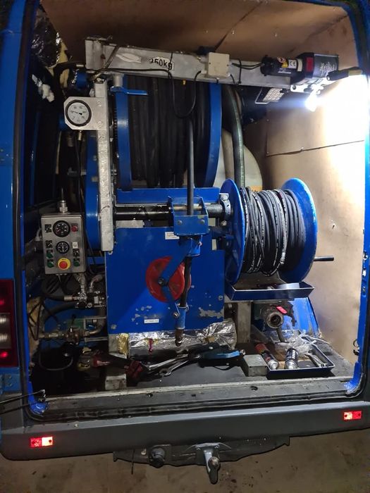 Desfundare canalizare presiune apă 250 de bari