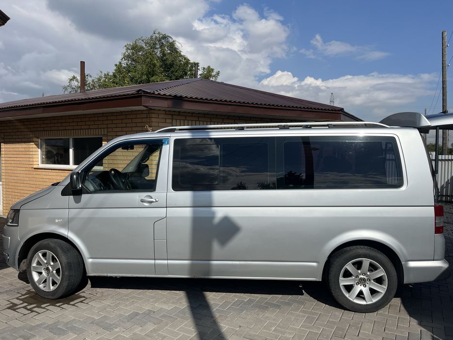 Продам фольсваген т5 9 мест