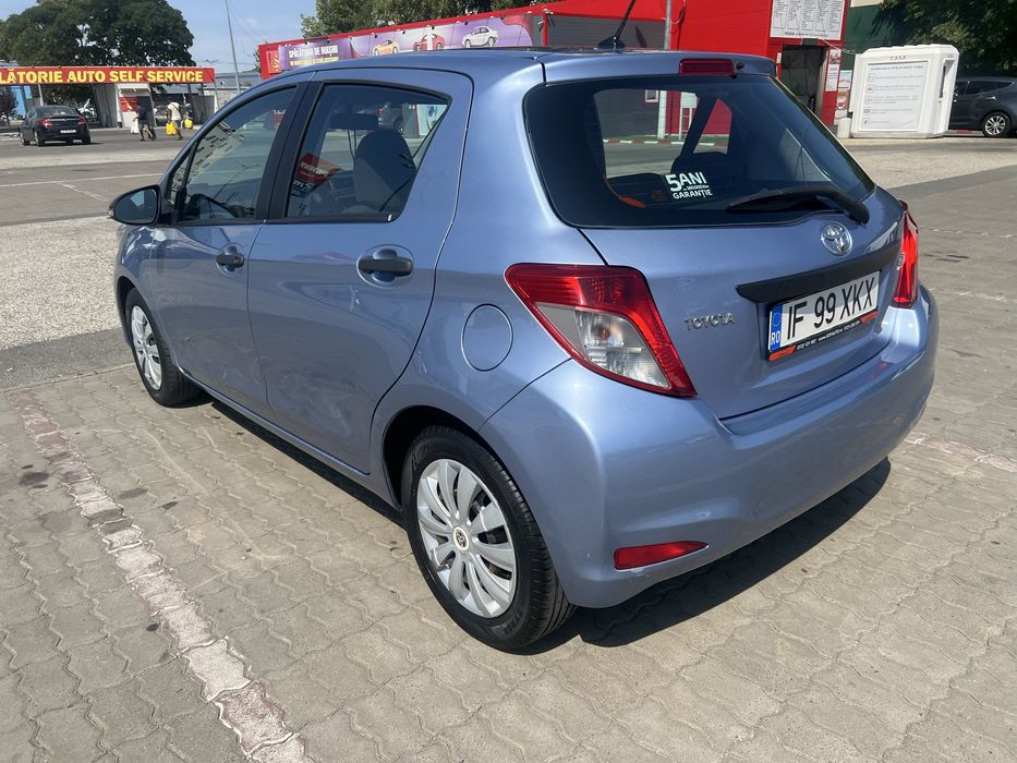 * Toyota Yaris - 83.000km rulați *