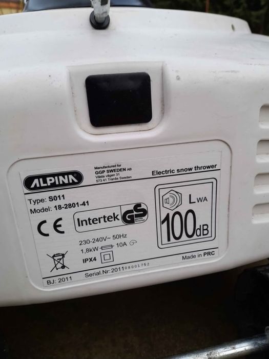 Mașina de zăpadă electrica