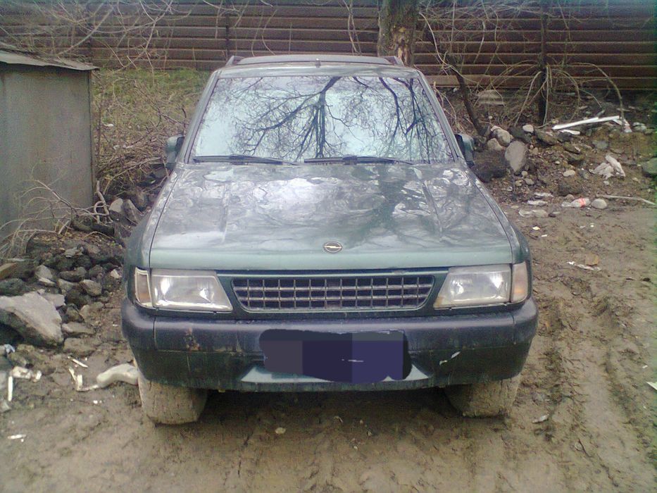 Опель фронтера есть запчасти.