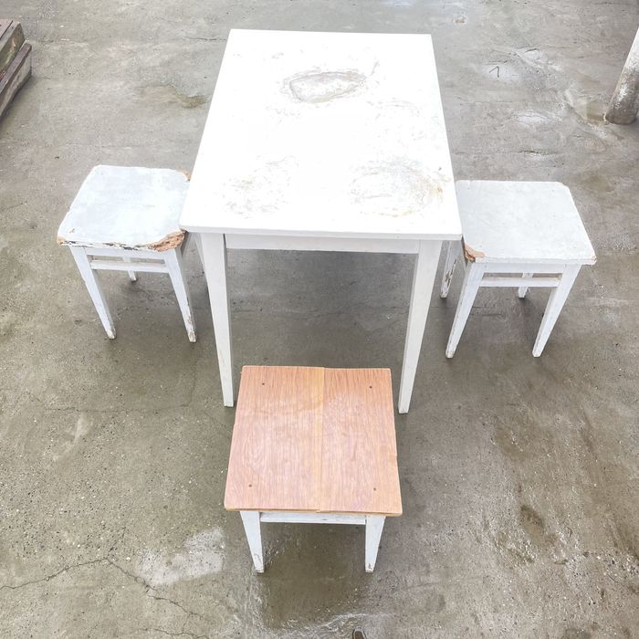 Кухный стол стуля