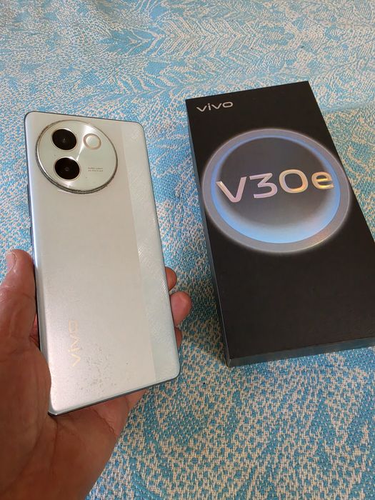 Продаётся телефон VIVO 30.состояние хорошие