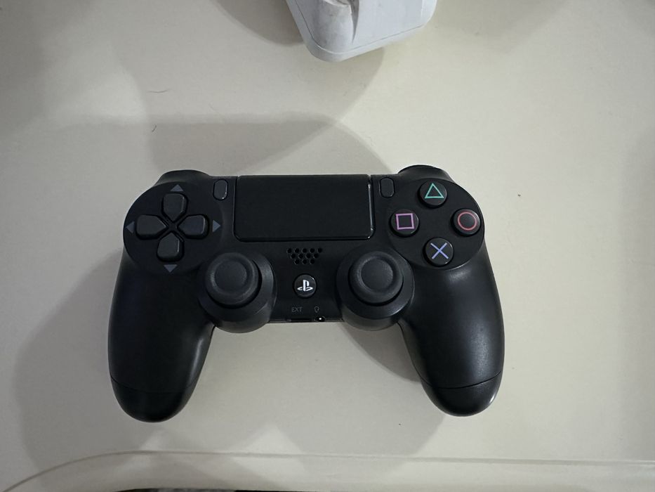 Продам джостик от пс4