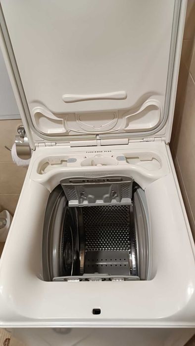 Продавам пералня AEG с горно зареждане,  AEG L74270TLE, 7 кг, Made in France