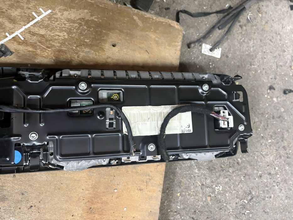 Mercedes w213 2.2cdi 194кс 4 matic Километраж и Монитор