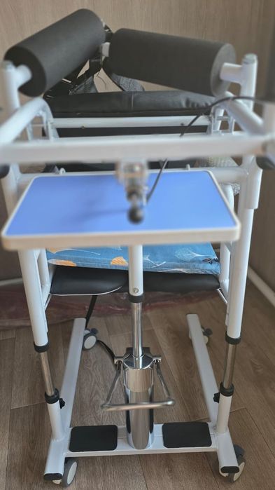Продам кресло  приставное для инвалидов