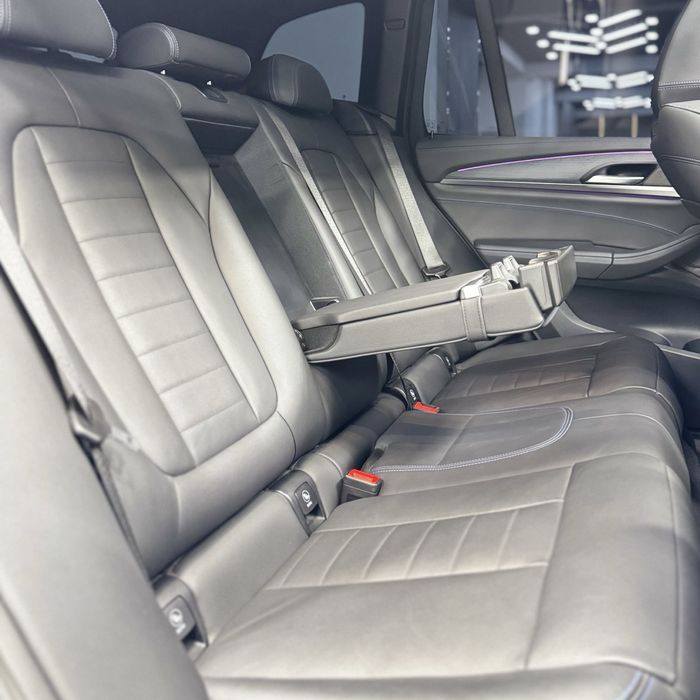 BMW iX3 2023 электр