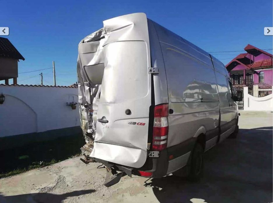Dezmembrez Mercedes Sprinter w906 518, 519 3.0 v6 135kw om642 2007