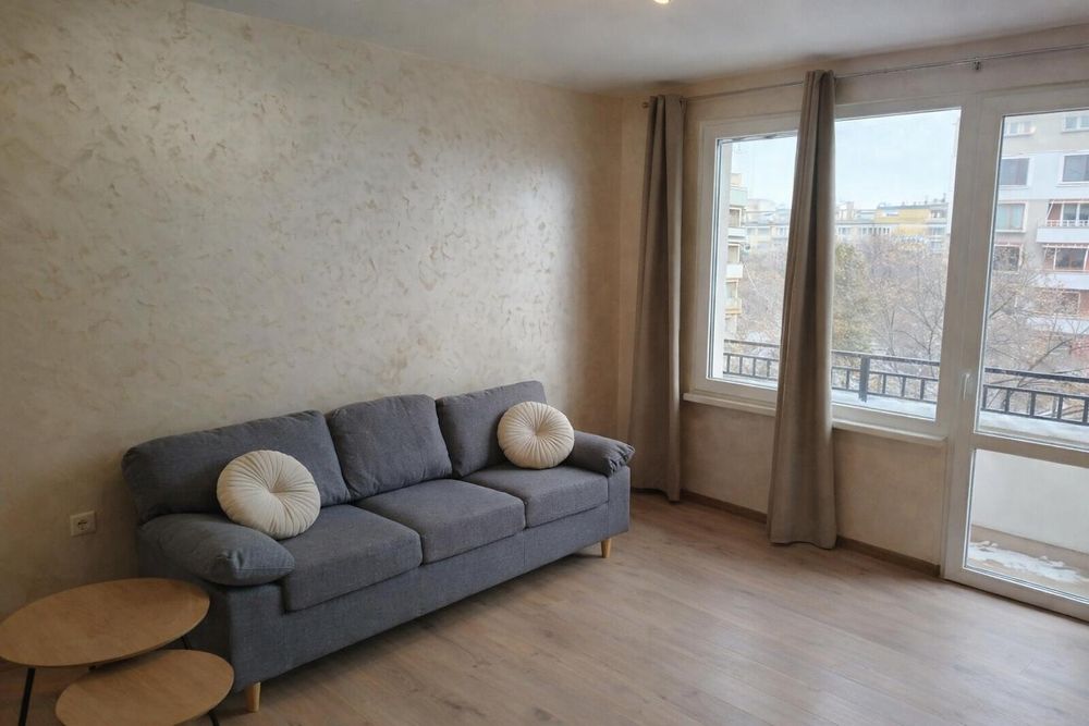 Дава се под наем Тристаен апартамент в София, Гео Милев - 80 кв.м за 867.51 € - Снимка #2