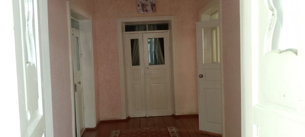 Uy Sotiladi Toshkent viloyati Chinoz tumanida