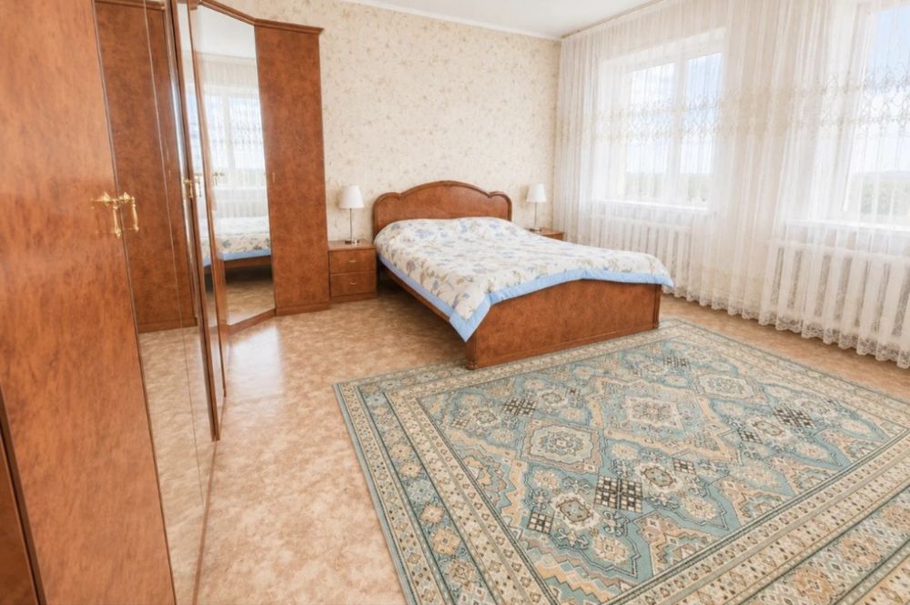Спальный гарнитур