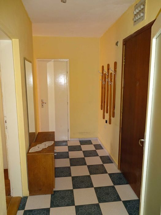 Дава се под наем Тристаен апартамент в Варна, Победа - 26 кв.м за 357 € - Снимка #8