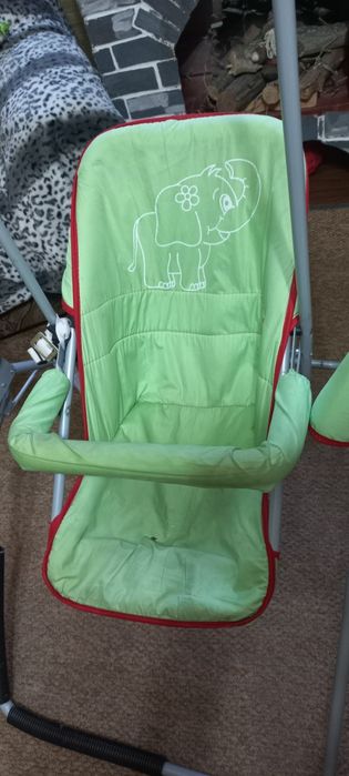 Детская домашняя качеля.