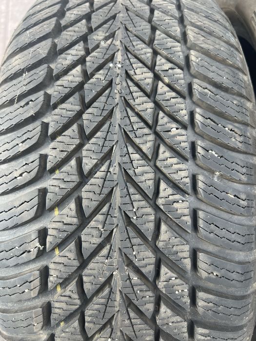 Anvelope de Iarna Nokian Snowproof 2 225 50 17