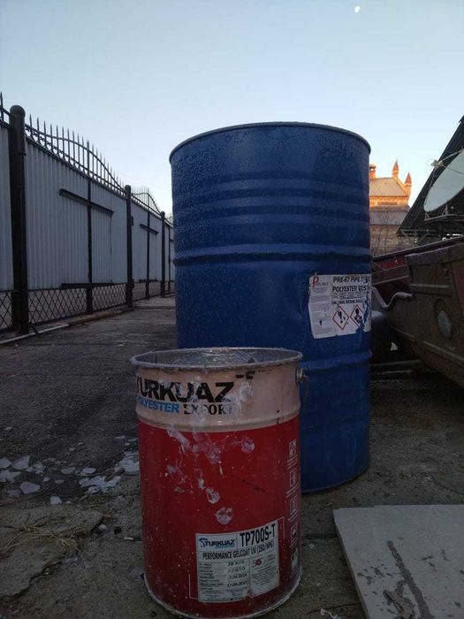 продам бочки,ведра б/у