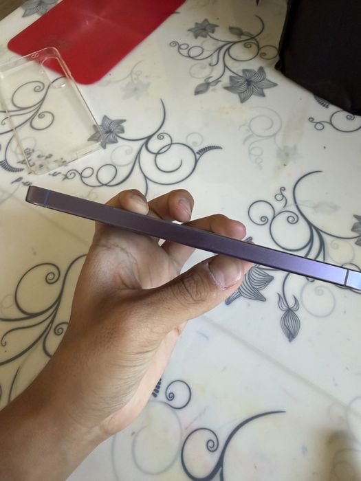 Продам Samsung s24+ 12/256