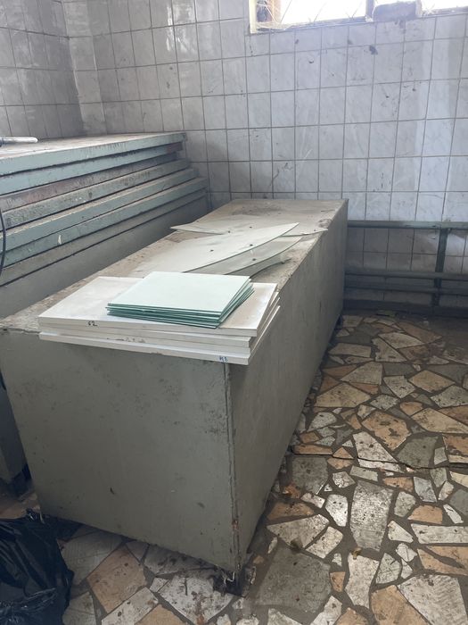 Стол металический