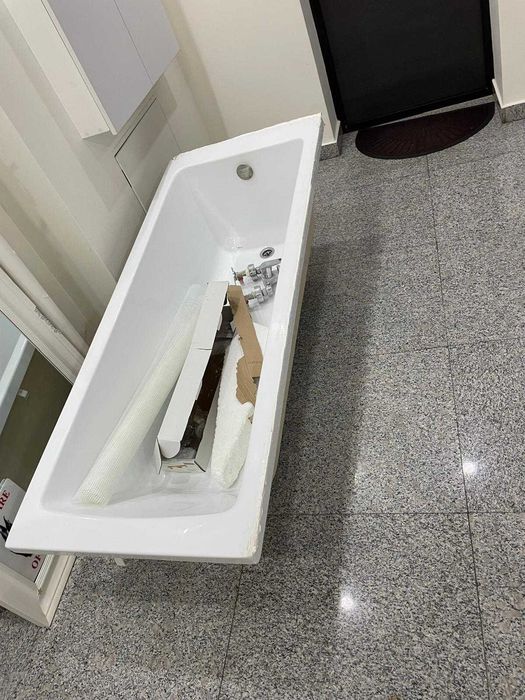 Gratis și urgent cada baie 170x69 și h 56+paravan sticla