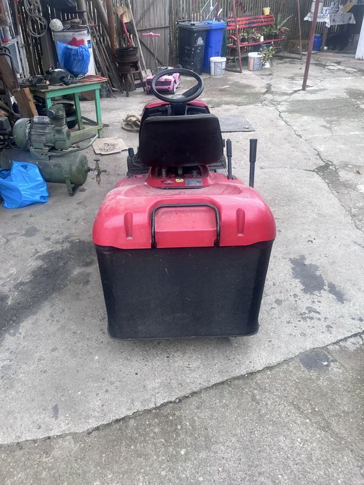 vand tractoras de taiat iarba