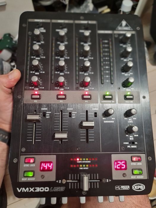 Mixer audio behringer profesional vmx 300
