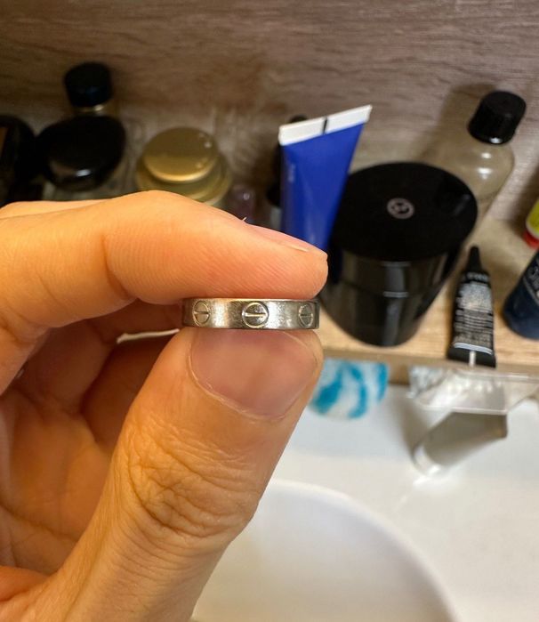 Кольцо Cartier Love белое золото 18k