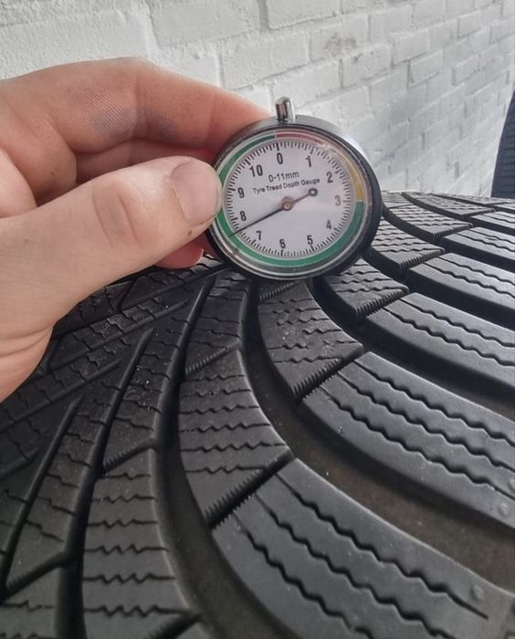 Tesla model s джанти 19 със зимни гуми