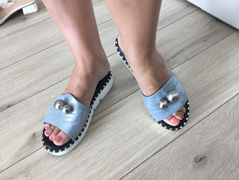 Дамски чехли от естествена кожа