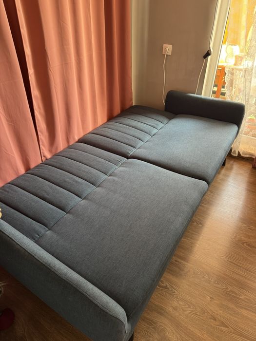 Удобен и Функционален 3-местен Диван-Легло от Текстил (Лесно Трансформ