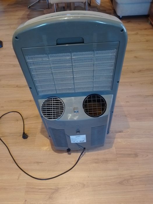 Мобилен климатик 11370 Btu