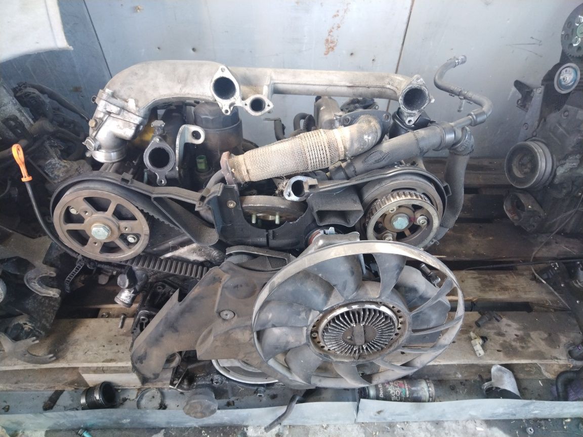 Двигател 2.5 тди на части Фолксваген Ауди / 2.5 tdi Audi VW Skoda с ...