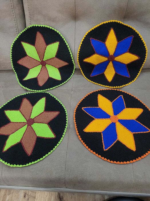 Столовки, ръчно плетиво