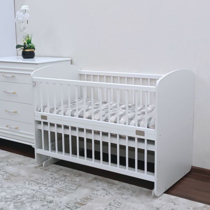 Кровать детская 140х65 см (почти новая)